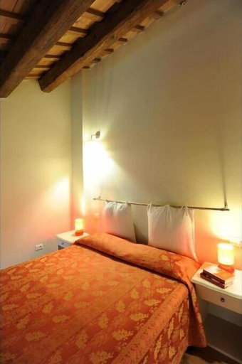 Room 2, Honey Rooms, Ferrara