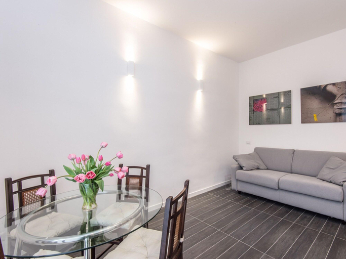 Room 3, Vatican Luxury Suites, Rome