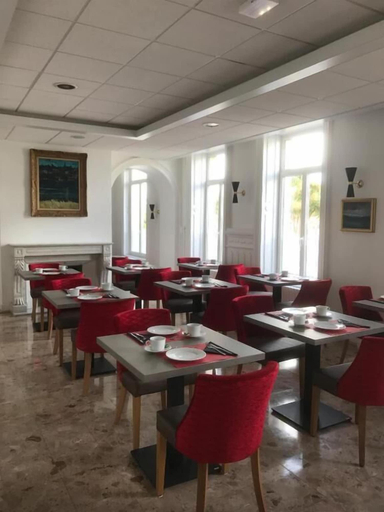 Food & Drinks 5, Hotel Le Cercle, Manche