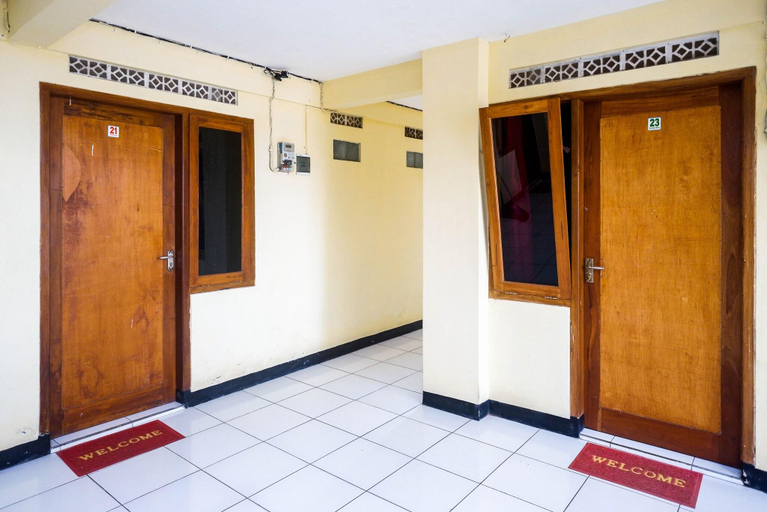 Lobby 3, Formerly RedDoorz Syariah near GOR Satria 4, Banyumas