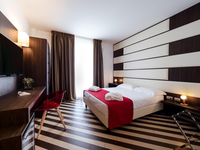 Room 4, Dan Hotel, Rimini