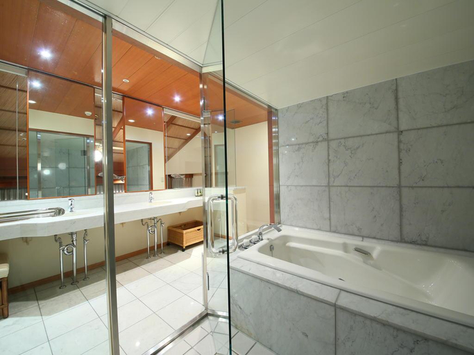 Bathroom, Nishiizu Crystal View Hotel, Nishiizu