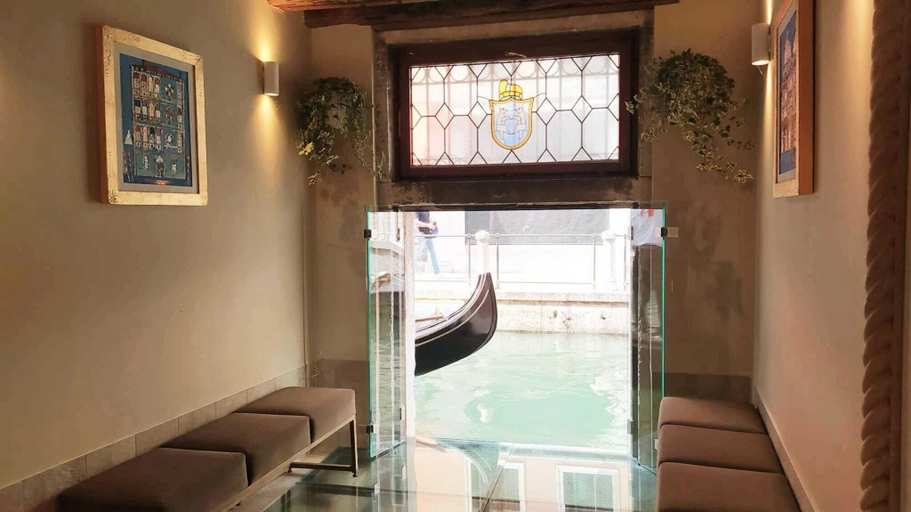 General view 3, Palazzo Orseolo - Gondola View, Venezia