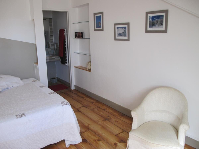 Room 4, Villa Dampierre, Pyrénées-Atlantiques