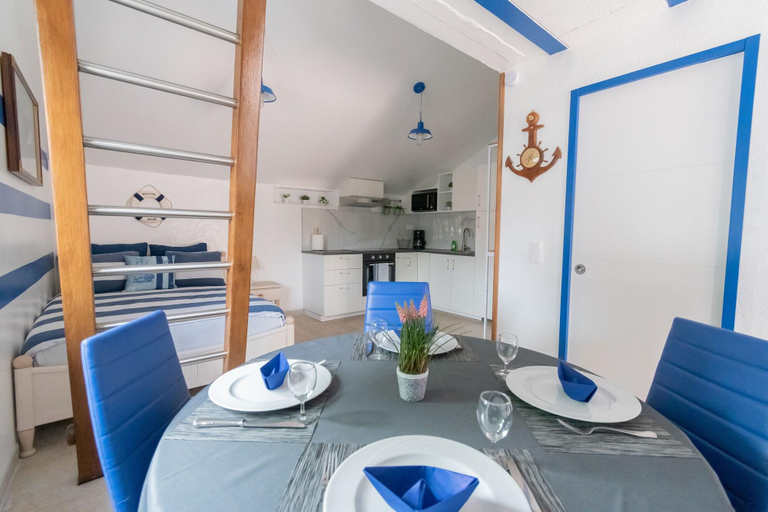 Room 5, Private Comfortable Apartments, Moselle