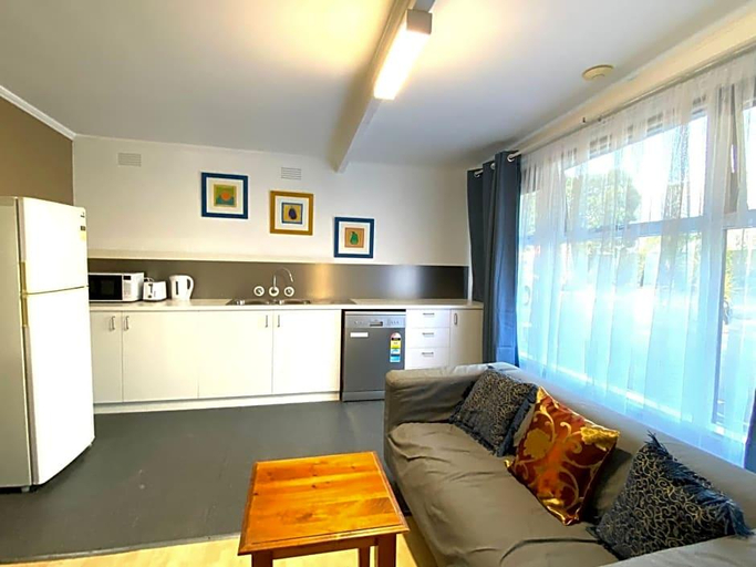 Public Area, Midvalley Motel, Latrobe - Morwell