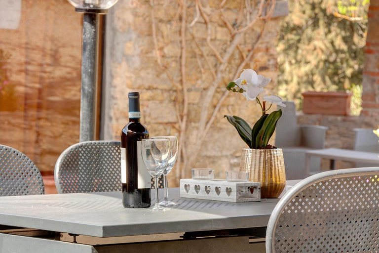 Food & Drinks 5, Vignola Apartments, Florence