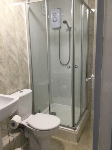 Bathroom 4, Rose and Crown, Northumberland
