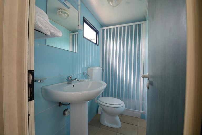 Bathroom 4, Camping Le Palme, Salerno