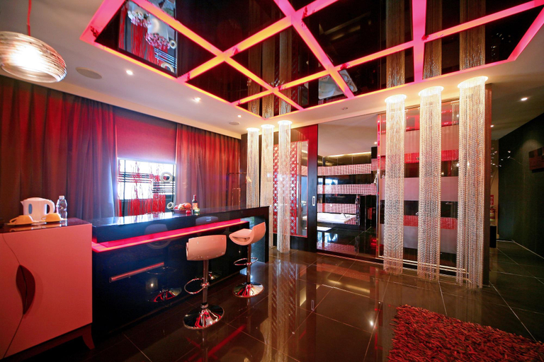 Food & Drinks, Fongchin Motel, Taichung