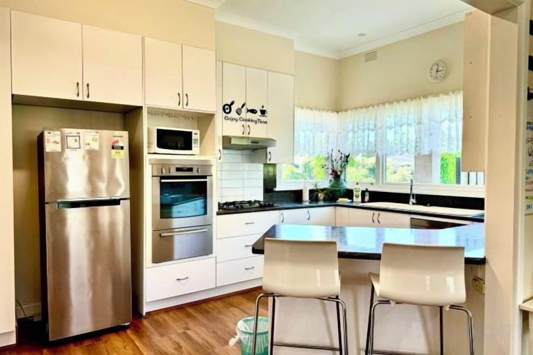 Private kitchen 1, Four Season Home, Melbourne