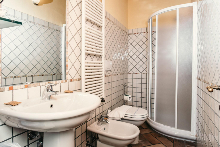 Bathroom 4, casa di Campagna, Siena