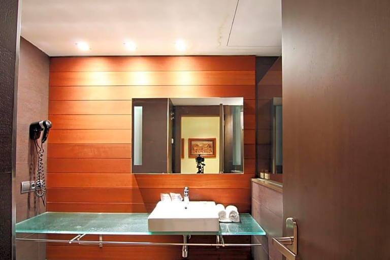 Bathroom 5, Dolcet L Hotel, Lleida