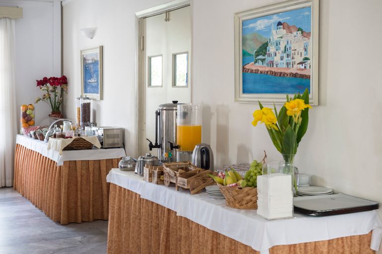 Food & Drinks 4, Aegeon, South Aegean