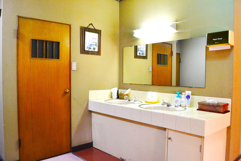 Bathroom 4, Ryokan Matsumuraya, Kawagoe