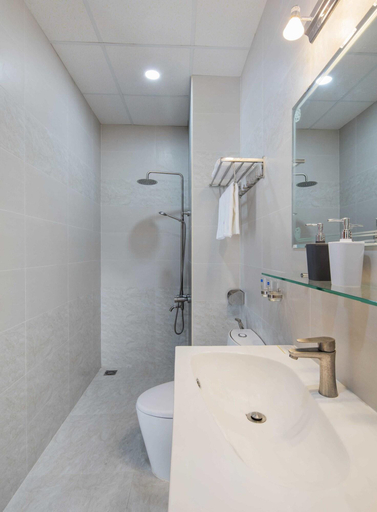 Bathroom 4, Nhat Minh Anh Hotel, Ho Chi Minh City