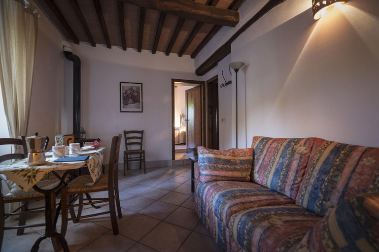 Room 4, Collelungo, Siena