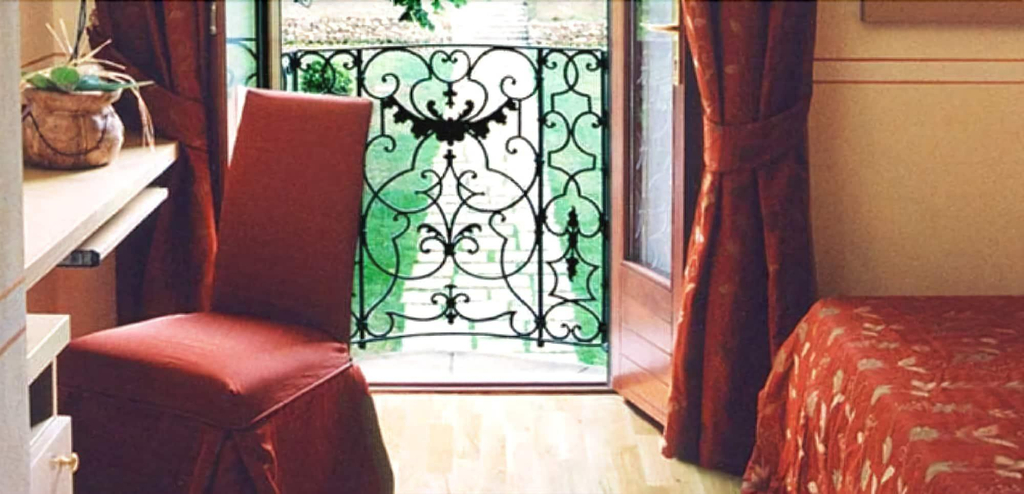 Room 4, Villa Bregana, Varese
