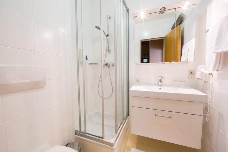 Bathroom 5, Gollner, Leibnitz