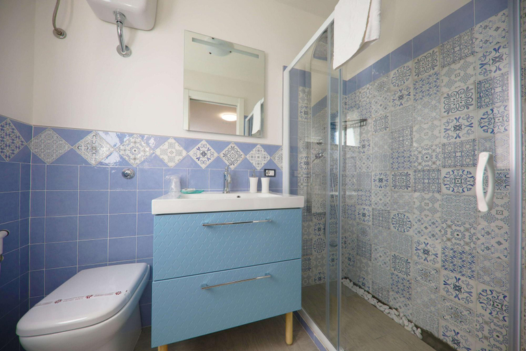 Bathroom 3, Skyview Cefalu, Palermo