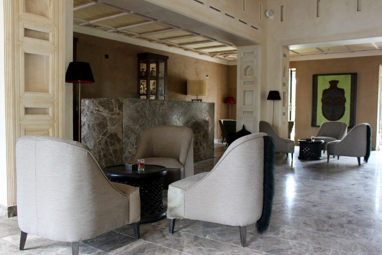 Public Area, Les 5 Djellabas, Marrakech