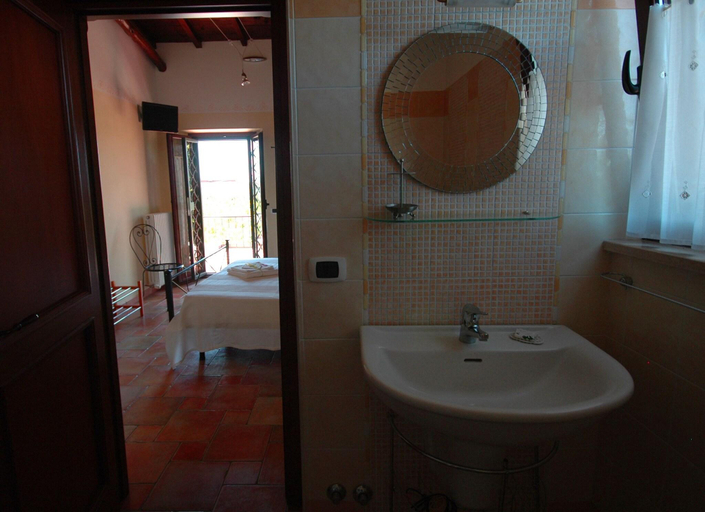 Bathroom 5, B&B Casale Ansamagi Relax & Pool, Rome