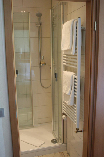 Bathroom 5, Hotel Restaurant Fasanerie, Marburg-Biedenkopf