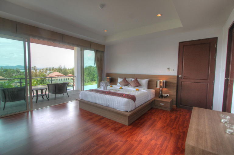 Room 3, Bangtao Tropical Residence, Phuket Island