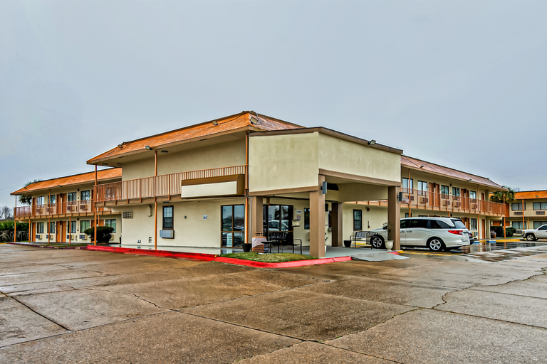 General view 3, OYO Hotel Lake Charles Hwy 10, Calcasieu