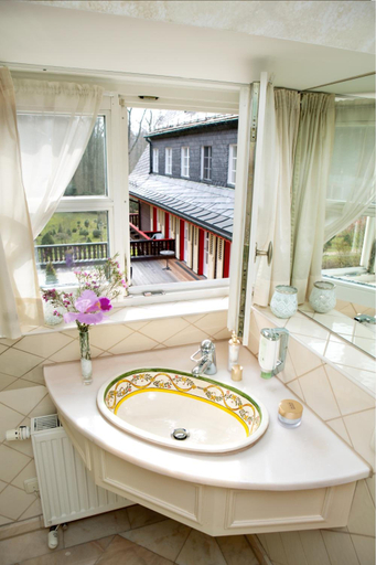 Bathroom 4, Jagdhaus Waldidyll, Zwickau