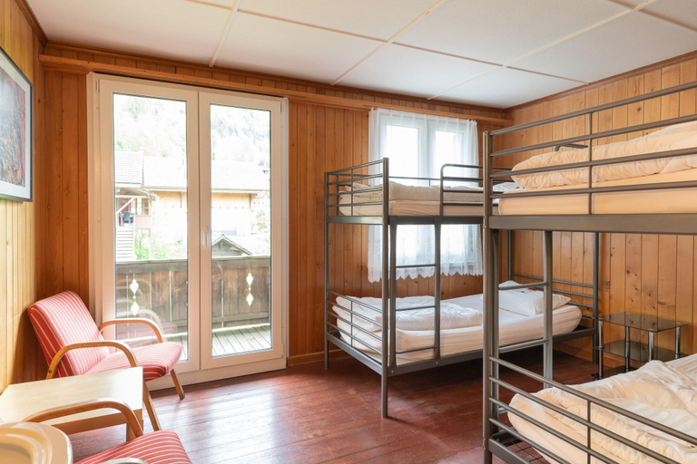Bedroom 3, Lake Lodge Hostel, Interlaken