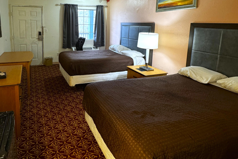 Room 3, Woodberry Inn & Suites By OYO Rome, Floyd