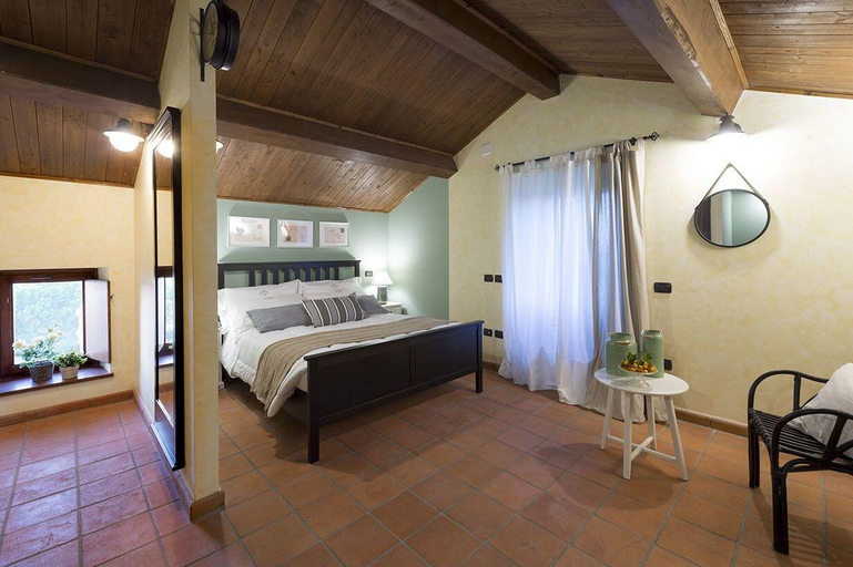 Bedroom 3, Relais Santa Caterina, Viterbo