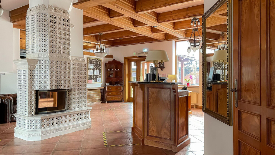 Public Area, Krupówki40, Tatra