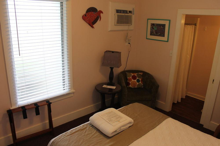 Bedroom 2, The Grand Guesthouse, Monroe