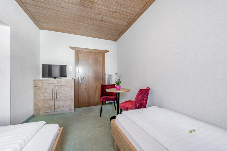 Room 2, Gasthof Schroll, Kufstein
