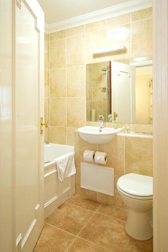 Bathroom 4, The Corbyn Apartments, Torbay