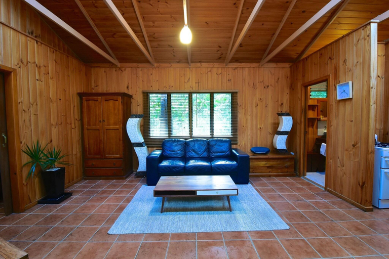 Public Area, Daintree Cascades Cottages, Douglas