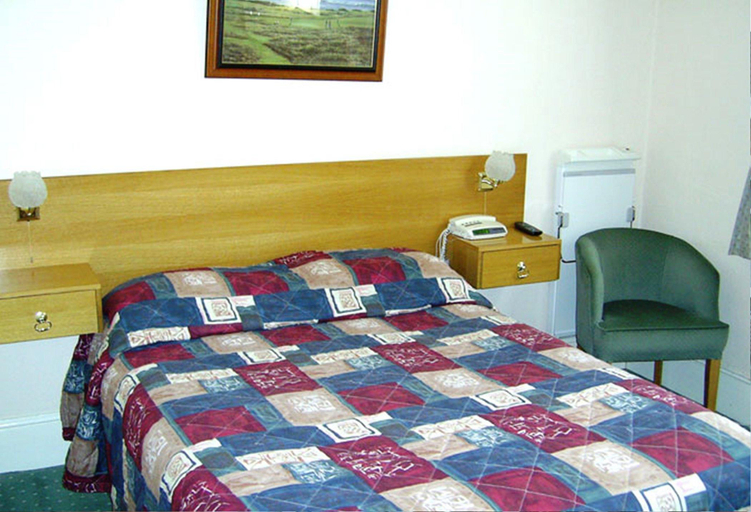 Room 4, Abbey House, Reading