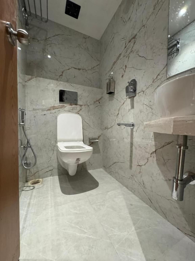 Bathroom 4, Hotel Comfort Castle, Mumbai Suburban