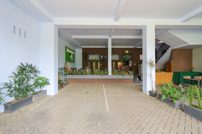 General view 3, OYO 2453 Artha Graha Vip, Banyuwangi