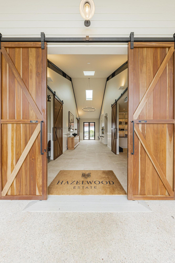 Public Area 2, Hazelwood Estate, Tamborine Mountain