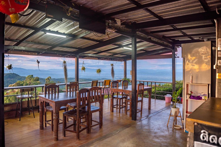 Food & Drinks 2, Monpafawn, Mae Rim