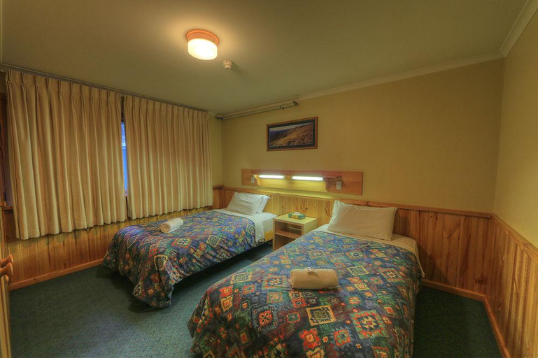 General view 4, Candlelight Lodge, Snowy River