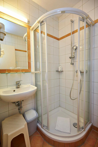 Bathroom 3, Gasthof zur Post, Rosenheim