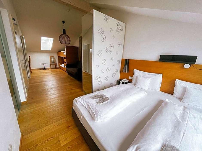Bedroom 5, Park Hotel Azalea, Trento