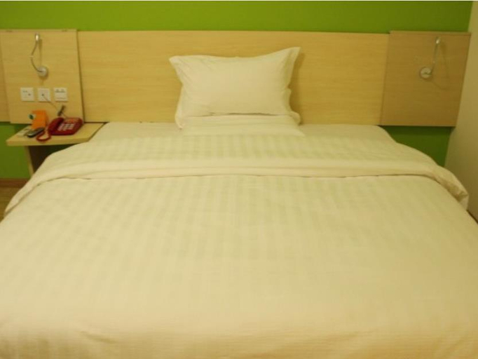 Bedroom 2, 7 Days Inn Chengdu North Railway Train Station Squ, Chengdu