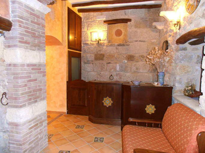 Public Area 2, Il Castello (Sicilia), Palermo