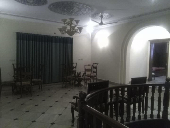 Lobby 5, Executive Galaxy Guest House, Islamabad