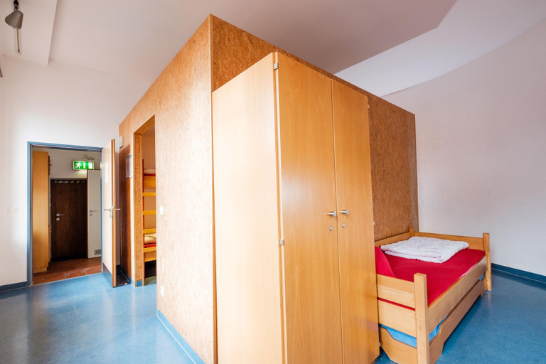 Room 2, Jugendherberge Passau, Passau